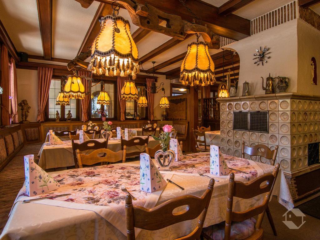 Hotel Restaurant Alte Linde Bad Wildbad Zewnętrze zdjęcie
